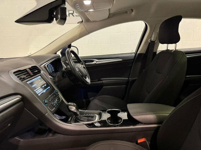 Ford Mondeo 1L Zetec Black #79