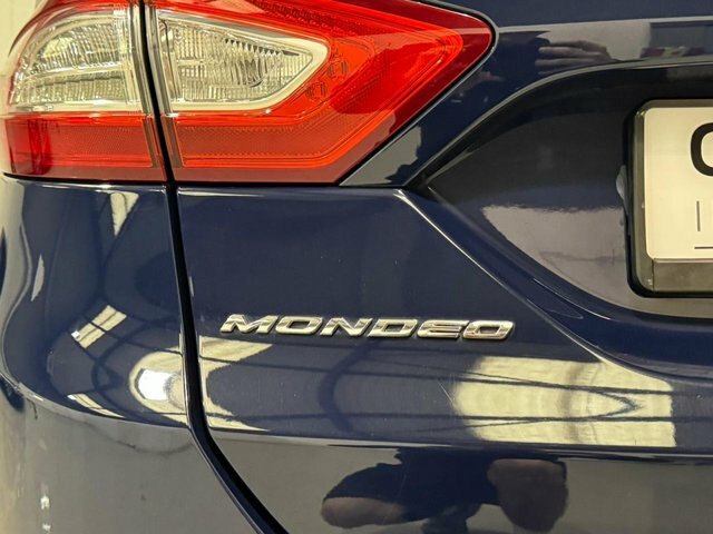 Ford Mondeo 1L Zetec Black #35