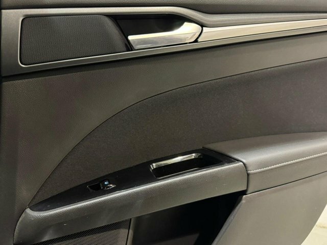 Ford Mondeo 1L Zetec Black #49