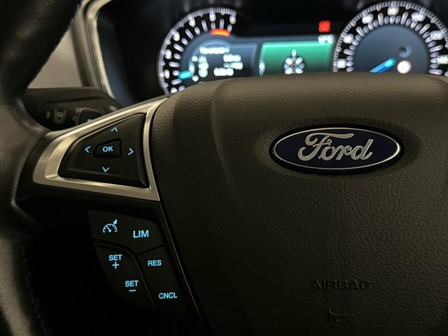 Ford Mondeo 1L Zetec Black #56