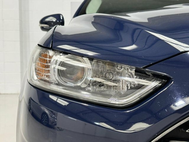Ford Mondeo 1L Zetec Black #9