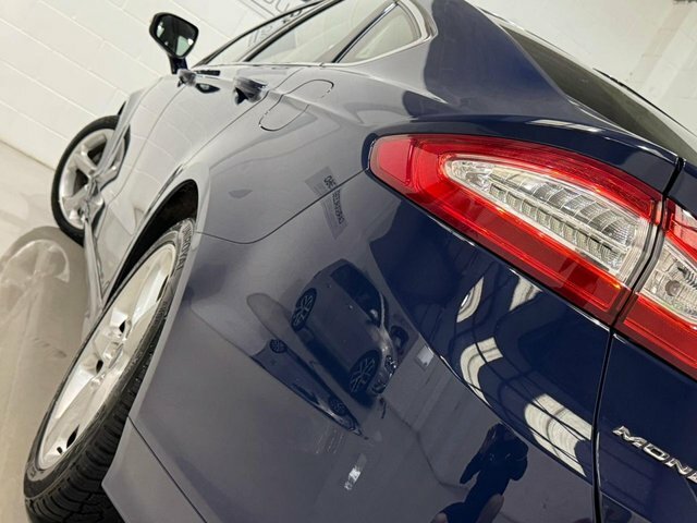 Ford Mondeo 1L Zetec Black #33