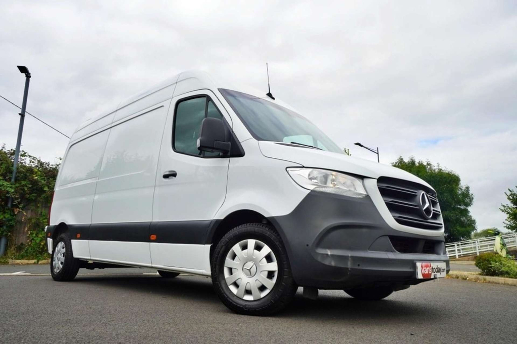 Mercedes-Benz Sprinter 3.5T H2 Premium Van 9G-tronic Silver #1