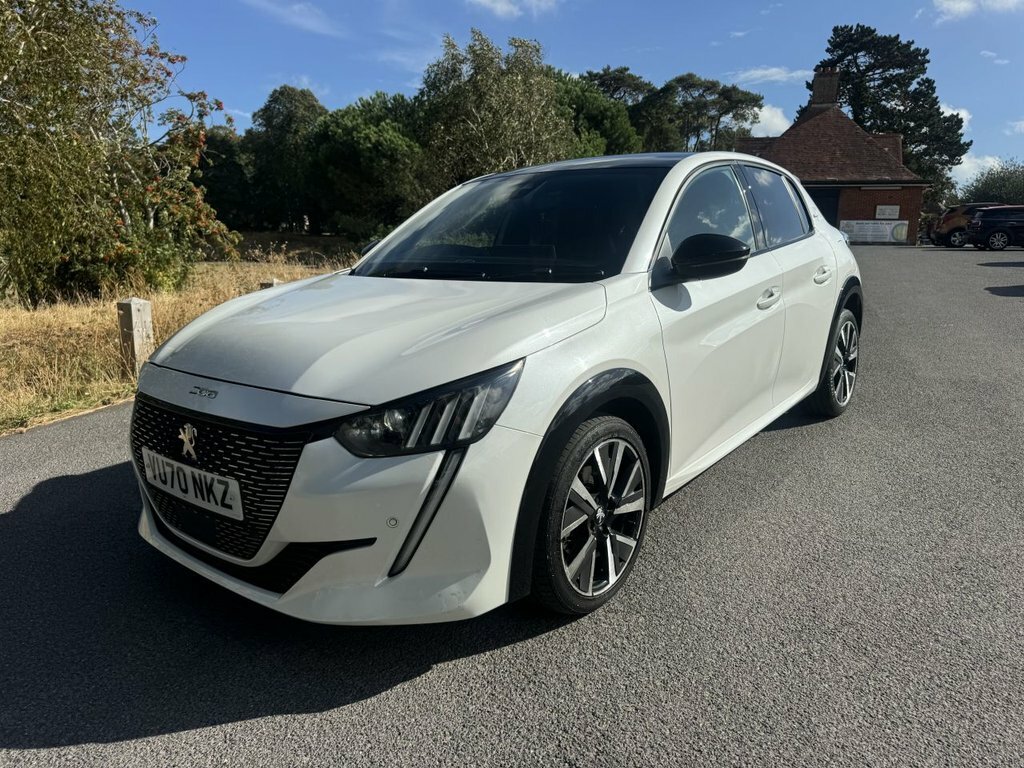 Peugeot 208 1.2L Gt Line White