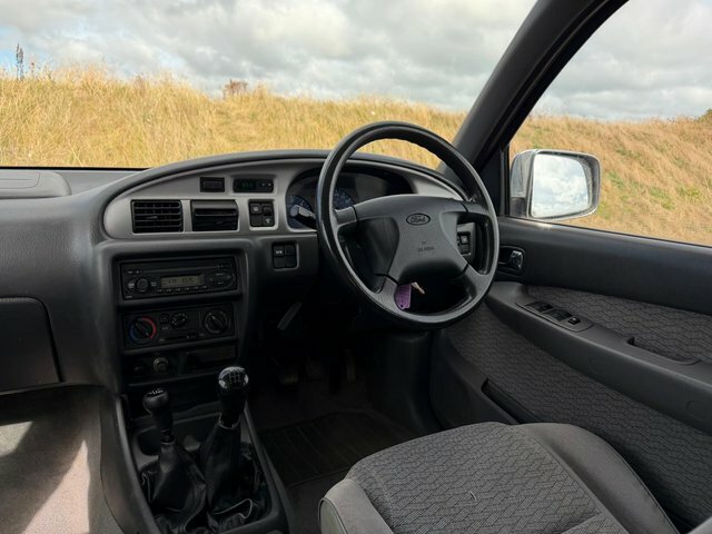 Ford Ranger Xlt Silver #31