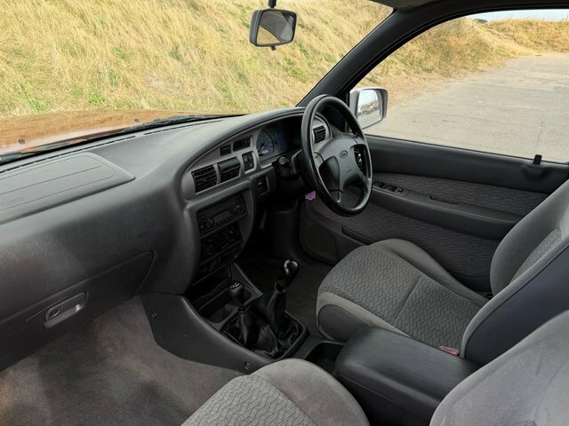 Ford Ranger Xlt Silver #29