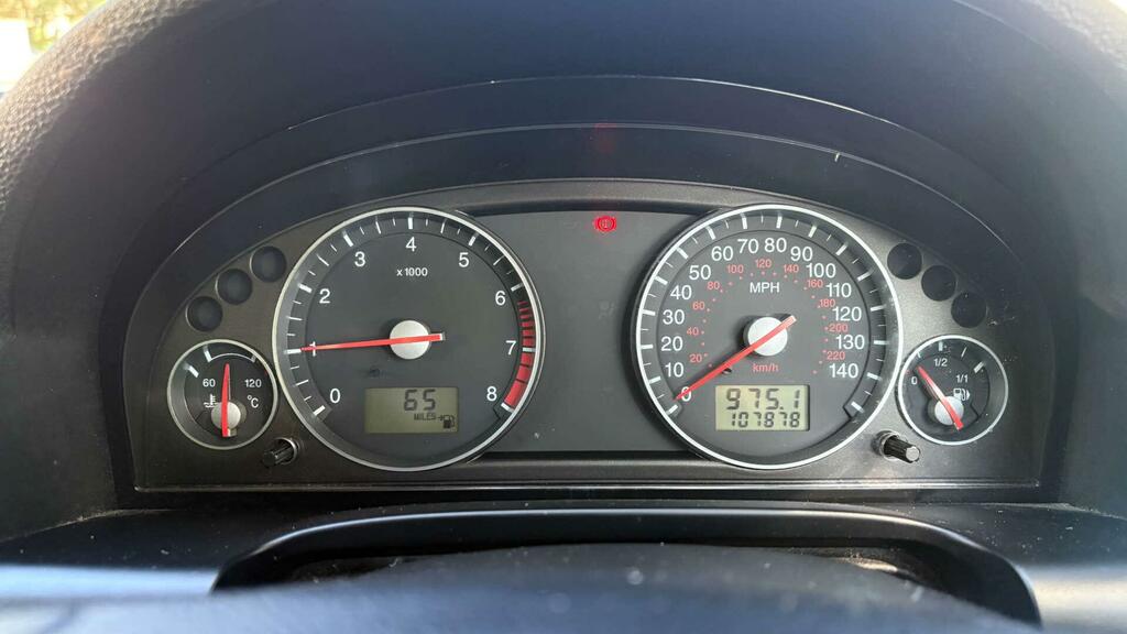 Ford Mondeo Hatchback Silver #14