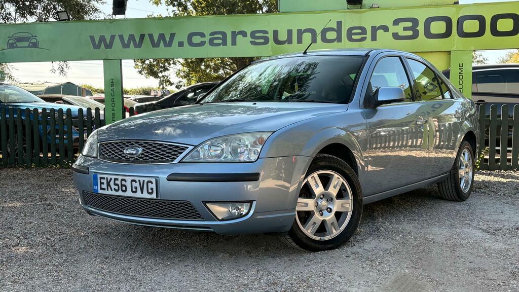 Ford Mondeo Hatchback Silver #3