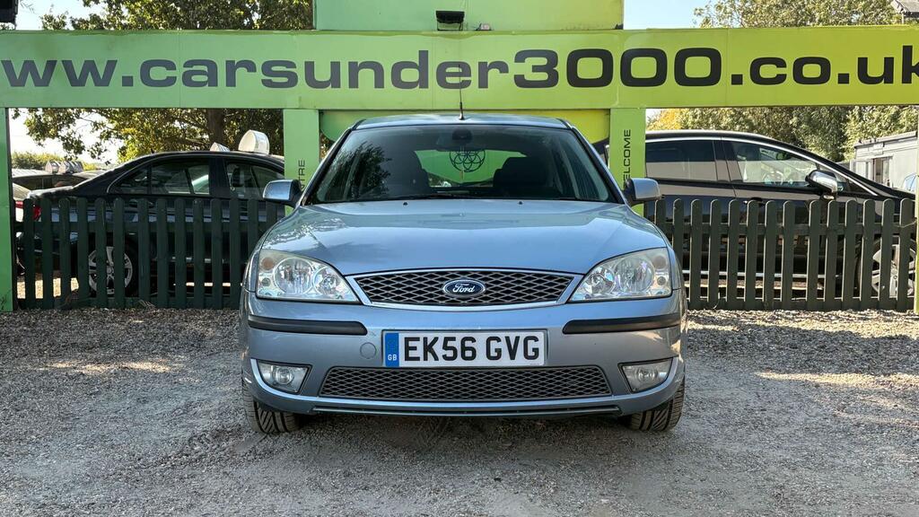 Ford Mondeo Hatchback Silver #2