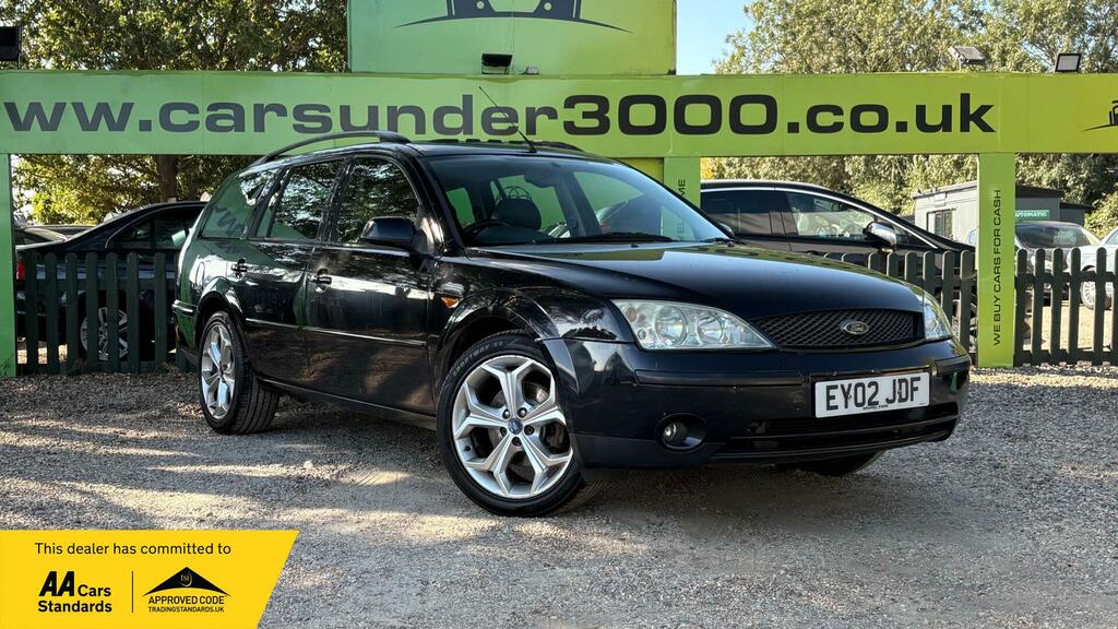 Ford Mondeo Hatchback Grey #1
