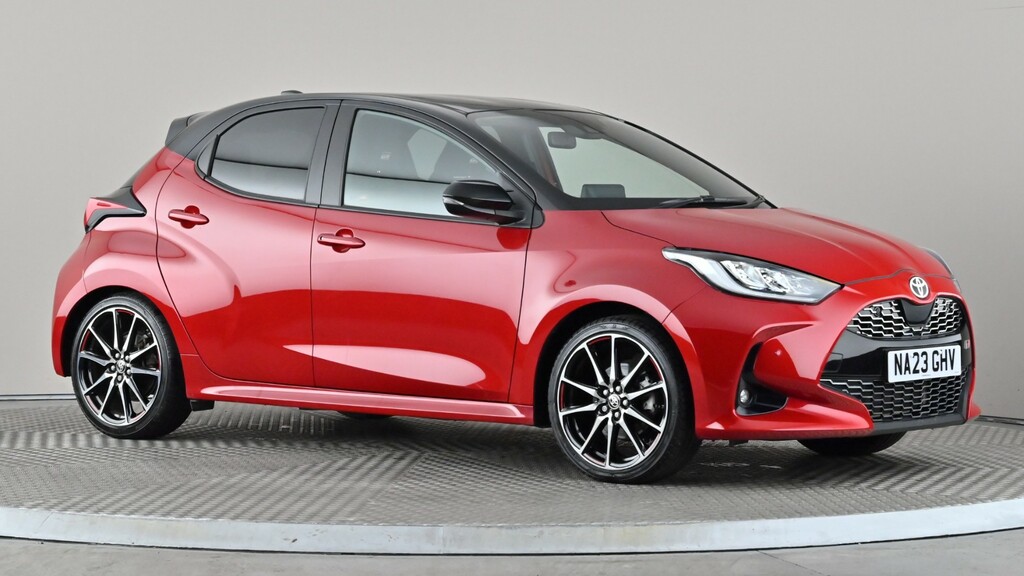 Toyota Yaris 1.5 Hybrid Gr Sport Cvt Black
