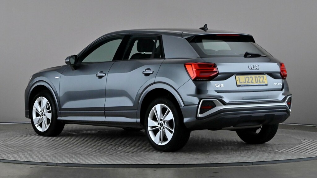 Audi Q2 35 Tfsi S Line S Tronic LJ22DZZ Grey #4