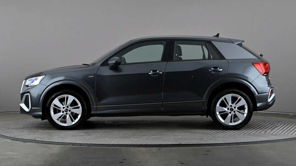 Audi Q2 35 Tfsi S Line S Tronic LJ22DZZ Grey #3