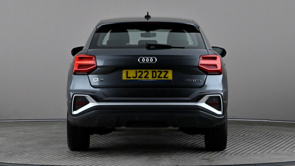 Audi Q2 35 Tfsi S Line S Tronic LJ22DZZ Grey #5