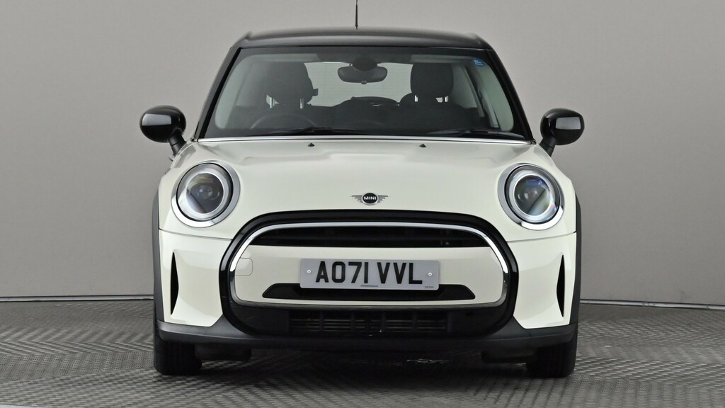 Mini Hatch 1.5 Cooper Classic AO71VVL White #2