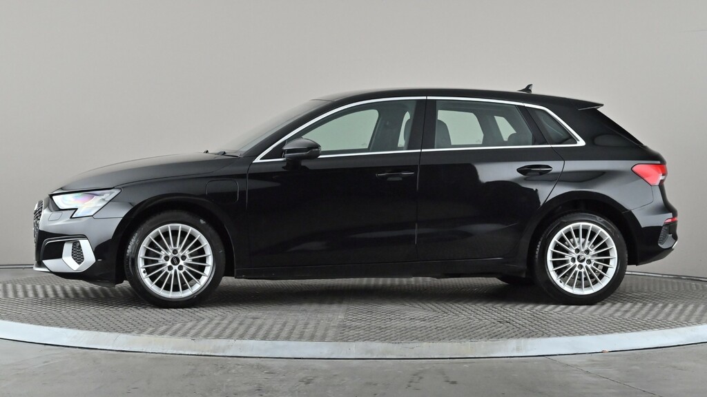 Audi A3 40 Tfsi E Sport S Tronic VE22LYV Black #3