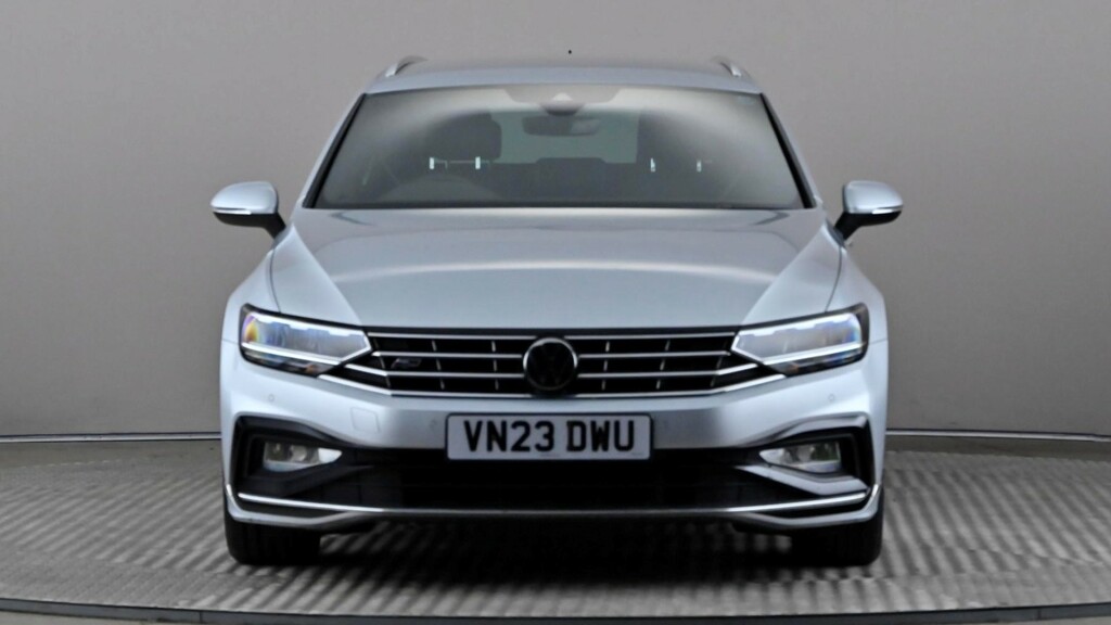 Volkswagen Passat 1.5 Tsi Evo R-line Dsg Silver #2