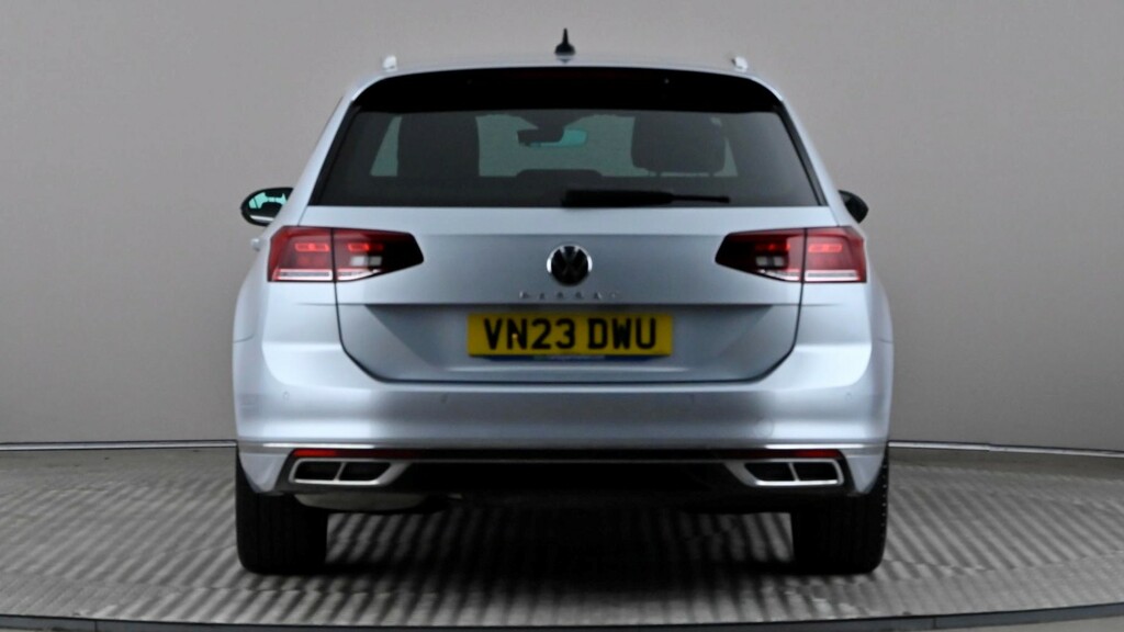 Volkswagen Passat 1.5 Tsi Evo R-line Dsg Silver #5