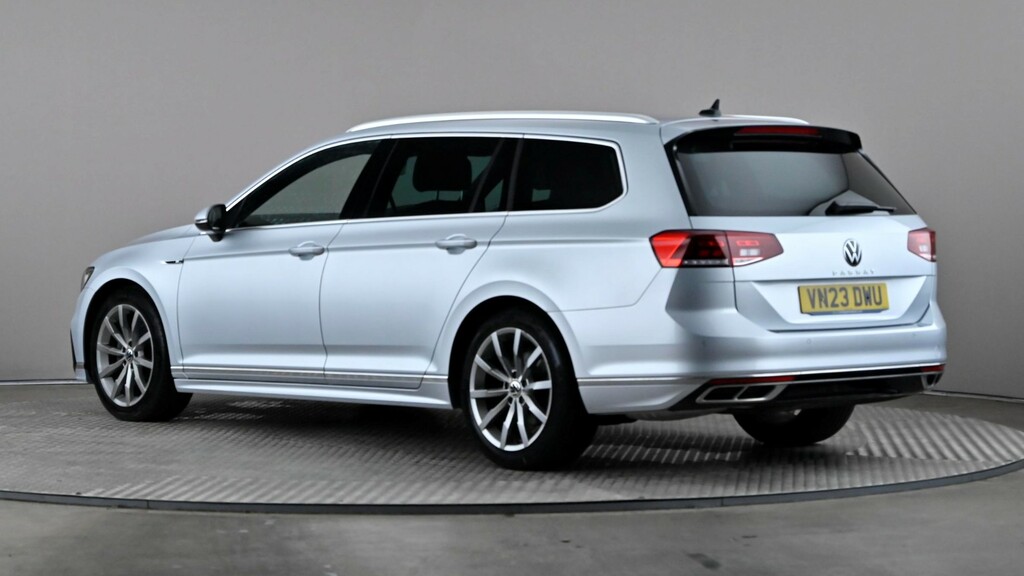 Volkswagen Passat 1.5 Tsi Evo R-line Dsg Silver #4