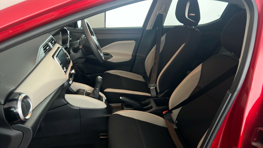 Nissan Micra Tekna Xtronic Ig-t92 Black #17