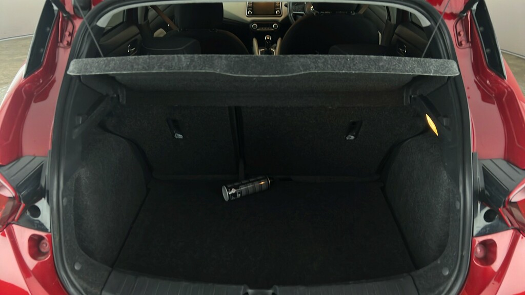 Nissan Micra Tekna Xtronic Ig-t92 Black #21