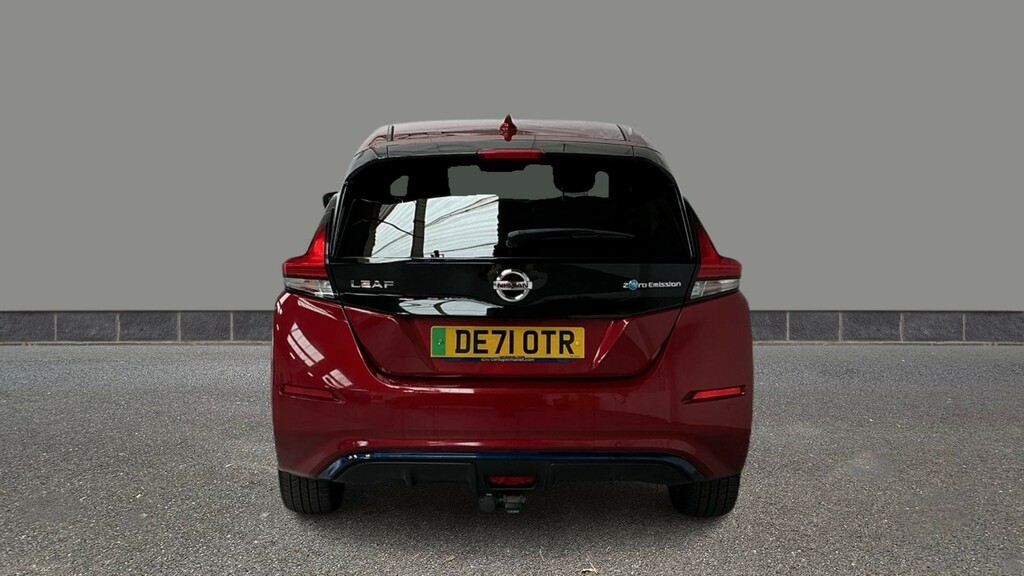 Nissan Leaf 160Kw E Tekna 62Kwh DE71OTR Red #5
