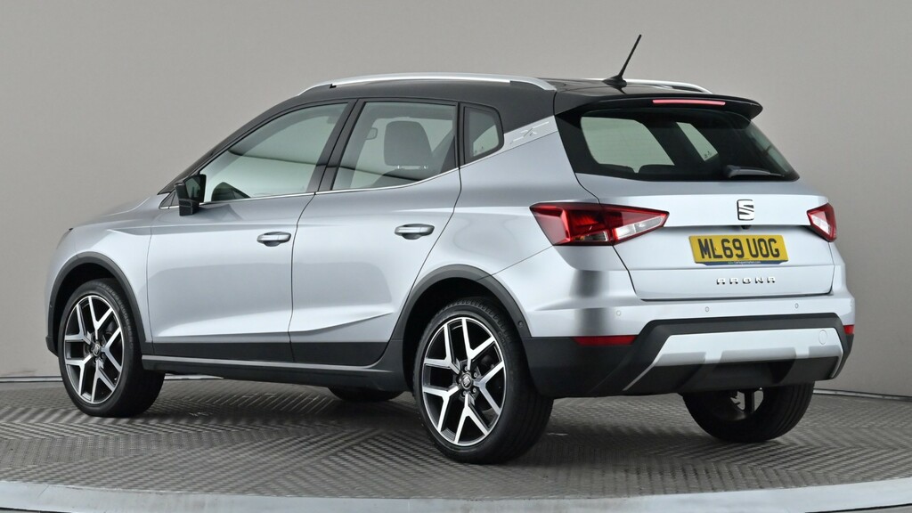 Seat Arona 1.0 Tsi 115 Xcellence Lux Ez Dsg Silver #4
