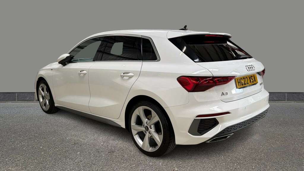 Audi A3 35 Tfsi S Line HG22XSA White #4