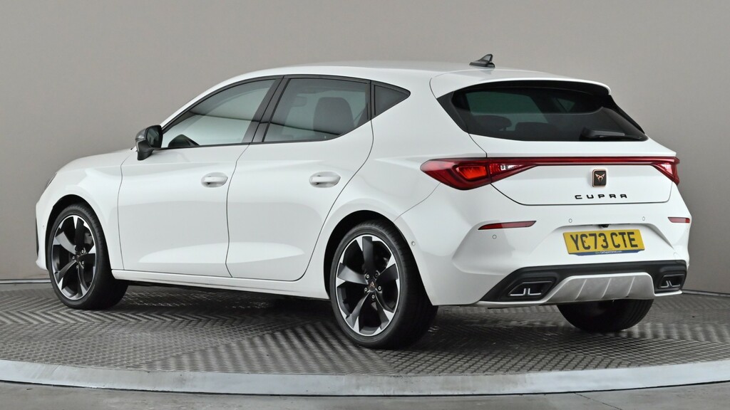 Cupra Leon 1.5 Etsi V1 Dsg White #4