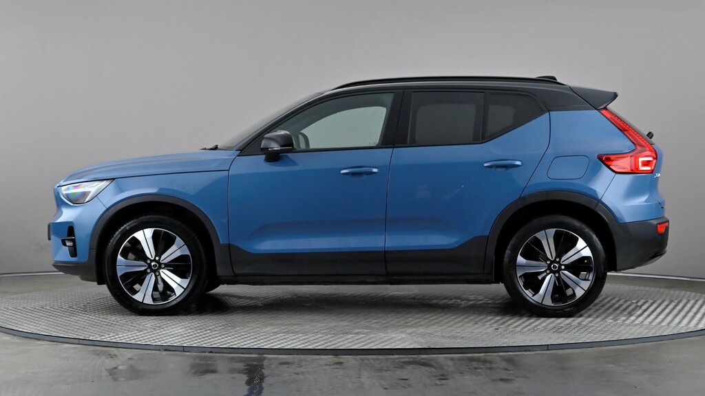 Volvo XC40 170Kw Recharge Plus 69Kwh CF23LJU Blue #3
