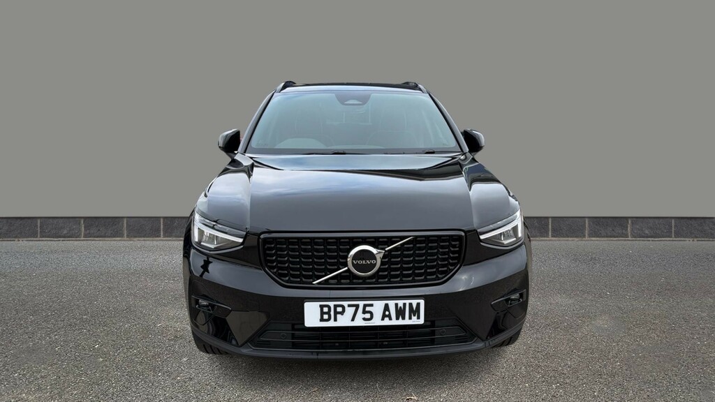 Volvo XC40 2.0 B3p Plus Dark BP75AWM Black #2