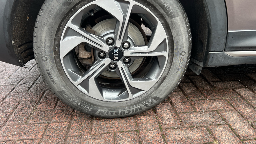 Kia Xceed 3 Grey #10
