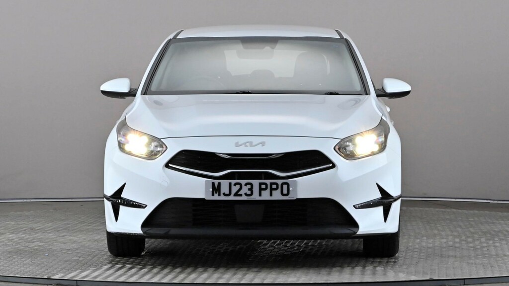 Kia Ceed 1.5T Gdi Isg 2 White #2