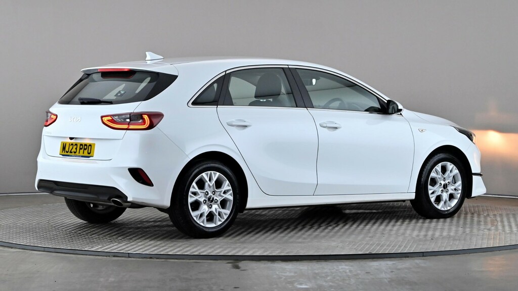 Kia Ceed 1.5T Gdi Isg 2 White #6