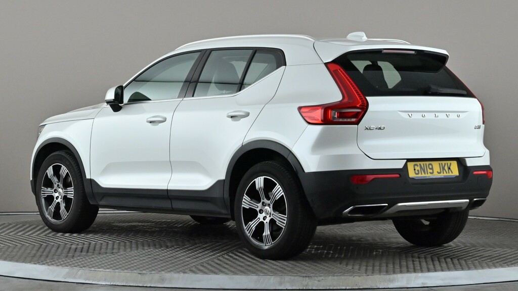 Volvo XC40 2.0 D3 Inscription White #4
