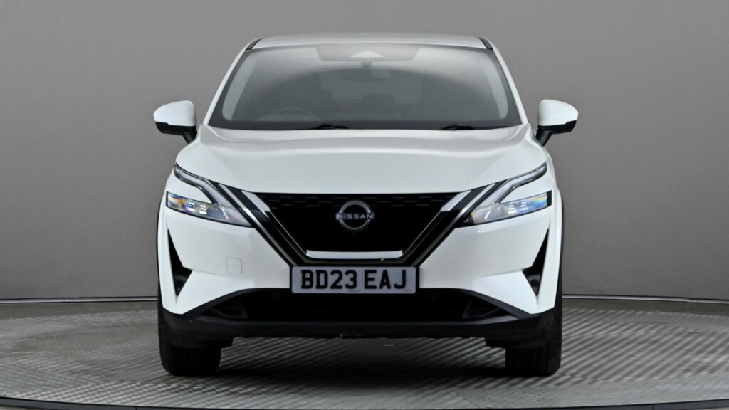 Nissan Qashqai 1.3 Dig-t Mh 158 N-connecta Xtronic White