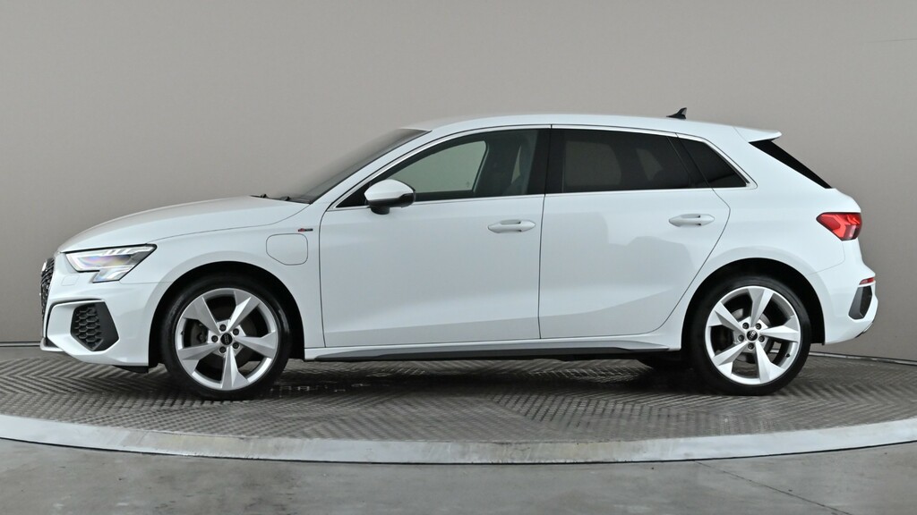 Audi A3 40 Tfsi E S Line S Tronic YK74NLU White #3
