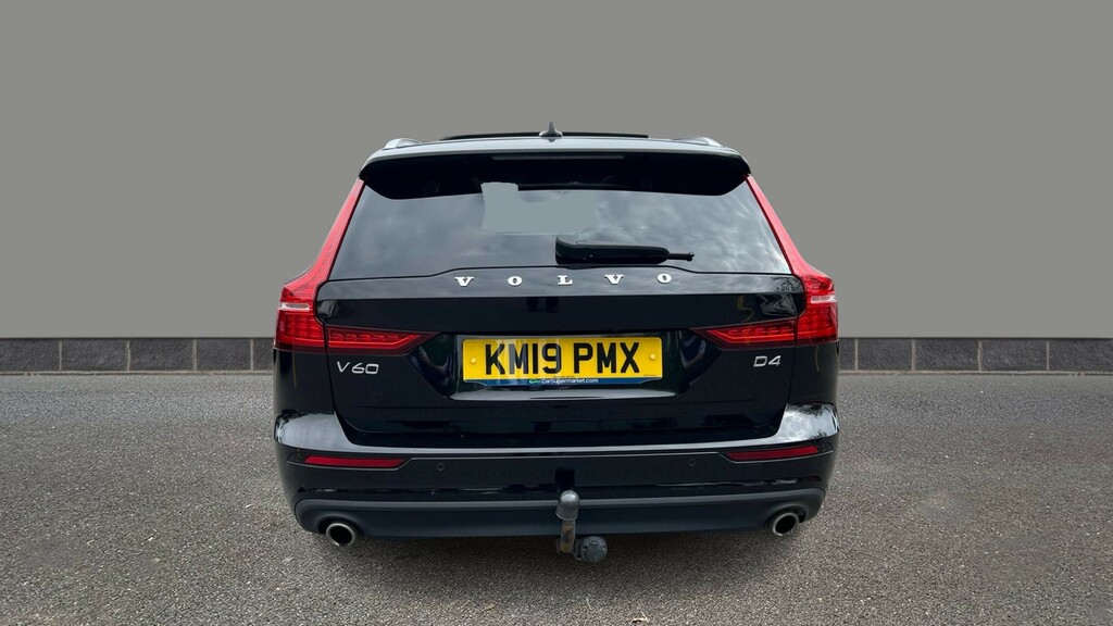 Volvo V60 2.0 D4 190 Momentum Pro Black #5
