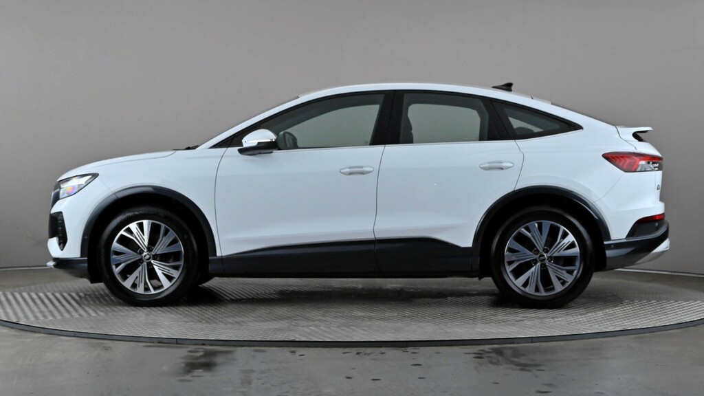Audi Q4 E Tron 125Kw 35 55Kwh Sport White #3