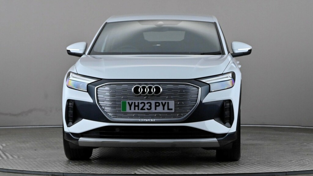 Audi Q4 E Tron 125Kw 35 55Kwh Sport White #2