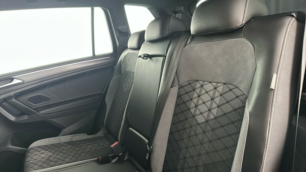 Volkswagen Tiguan Allspace Allspace 1.5 Tsi Life Dsg Euro 6 Ss Black #18