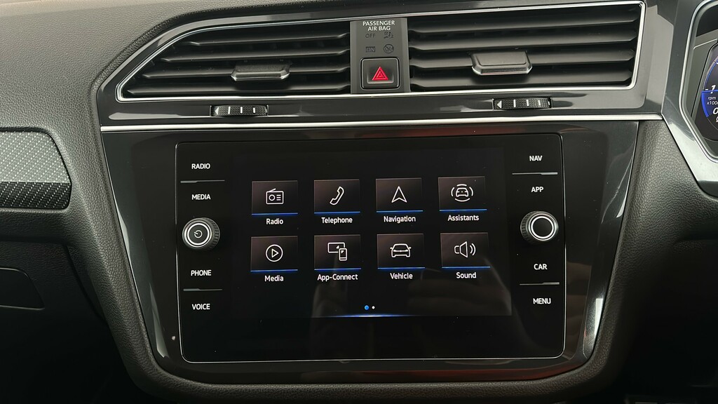 Volkswagen Tiguan Allspace Allspace 1.5 Tsi Life Dsg Euro 6 Ss Black #16