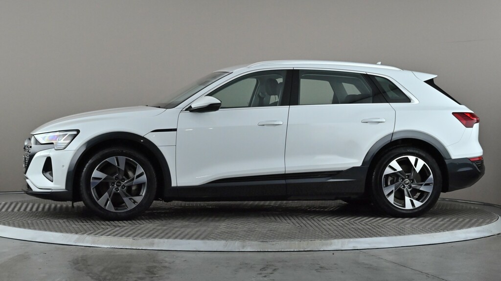 Audi Q8 e tron 300Kw 55 Quattro 114Kwh Sport White #3
