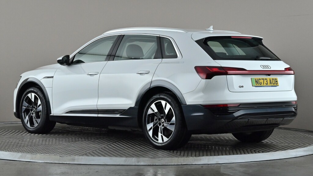 Audi Q8 e tron 300Kw 55 Quattro 114Kwh Sport White #4