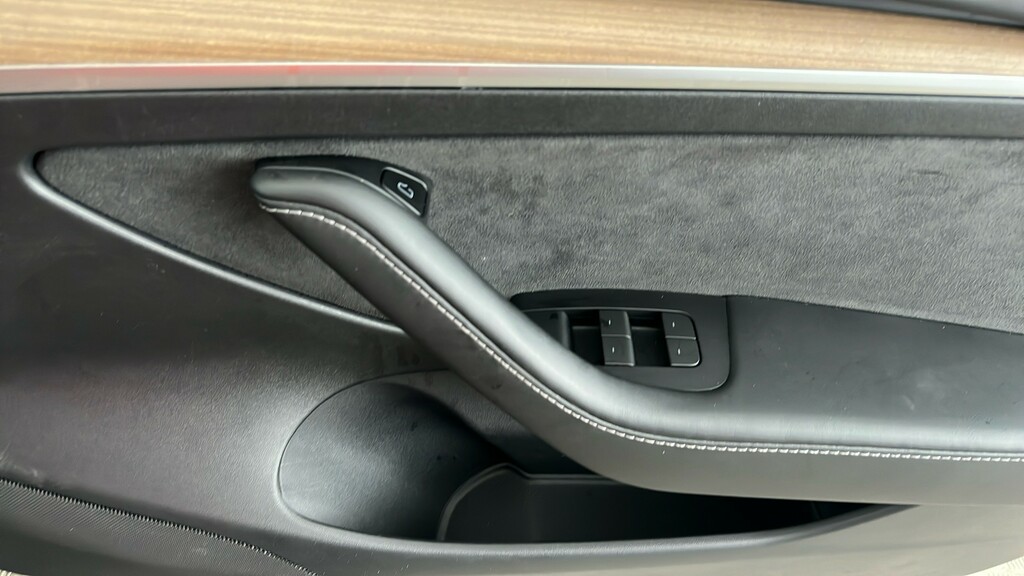 Tesla Model 3 Long Range White #23