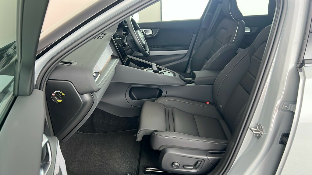 Polestar 2 Long Range Performance Black #17