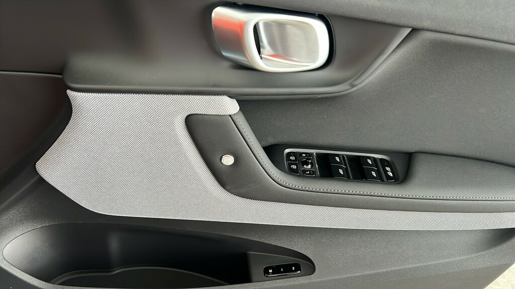 Polestar 2 Long Range Performance Black #26
