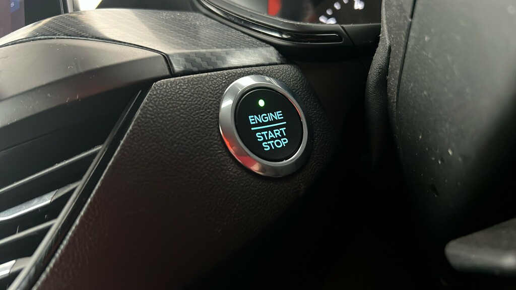 Ford Focus Hatchback Blue #25