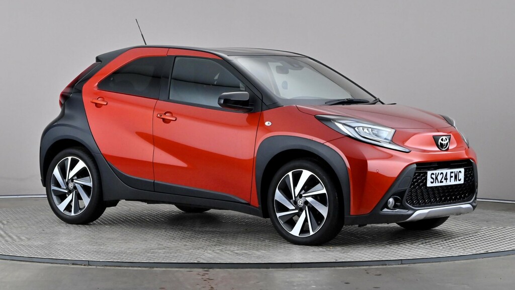 Toyota Aygo X 1.0 Vvt-i Exclusive Red