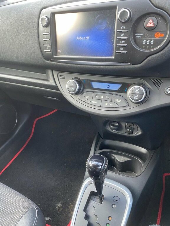 Toyota Yaris 2017 1.5 Vvt-h Excel Hatchback Hybrid E Red #5